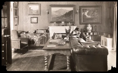 Margaret Illington at Home